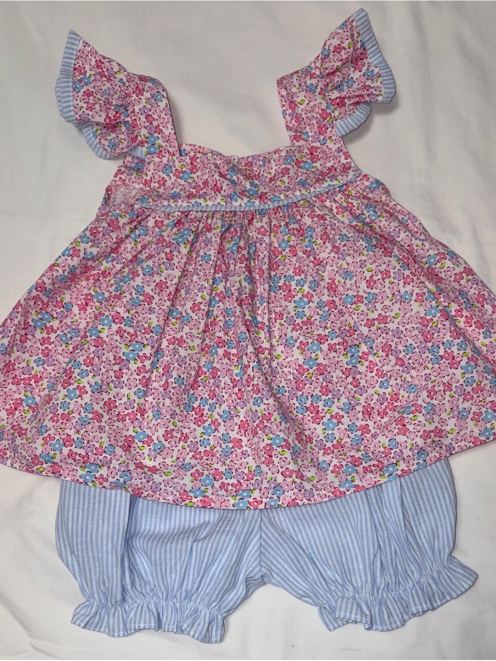 Boutique delicate floral swing top w/striped bloomers sz 18 months NWOT